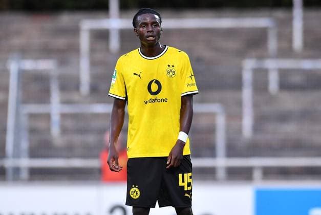 Borussia Dortmund U23 vs. Schalke 04 U23 ** FOR EDITORIAL USE ONLY ** EDITORIAL USE ONLY ** p Soccer Regionalliga West, Matchday 6: Borussia Dortmund U23 vs. Schalke 04 U23 on September 1, 2026, at the Rote Erde Stadium in Dortmund. Daniel Gabriel Nsumbu, Borussia Dortmund U23, Germany, North Rhine-Westphalia, Dortmund. Copyright ThorstenxTillmann Copyright: ThorstenxTillmann doc87ezw3dyq4wglxhbl3w ,EDITORIAL USE ONLY Copyright: ThorstenxTillmann