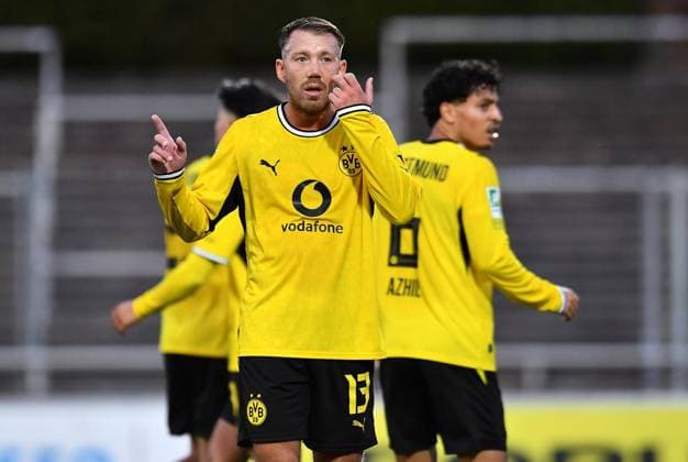 Borussia Dortmund U23 vs. Schalke 04 U23 ** FOR EDITORIAL USE ONLY ** EDITORIAL USE ONLY ** p Soccer Regionalliga West, Matchday 6: Borussia Dortmund U23 vs. Schalke 04 U23 on September 1, 2026, at Rote Erde Stadium in Dortmund. Connor Krempicki, Borussia Dortmund U23, Germany, North Rhine-Westphalia, Dortmund. Copyright ThorstenxTillmann Copyright: ThorstenxTillmann doc87ezw3fcjx412hl9ecln ,EDITORIAL USE ONLY Copyright: ThorstenxTillmann