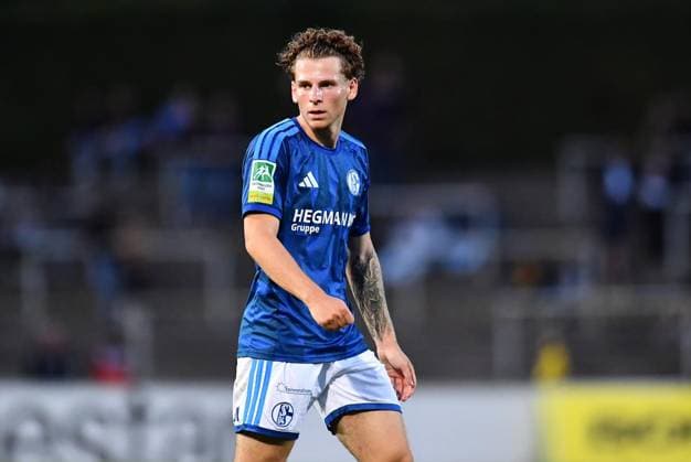 Borussia Dortmund U23 vs. Schalke 04 U23 ** FOR EDITORIAL USE ONLY ** EDITORIAL USE ONLY ** p Soccer Regionalliga West, Matchday 6: Borussia Dortmund U23 vs. Schalke 04 U23 on September 1, 2026, at Rote Erde Stadium in Dortmund. Jonas Zgorecki, Schalke 04 U23, Germany, North Rhine-Westphalia, Dortmund. Copyright ThorstenxTillmann Copyright: ThorstenxTillmann doc87ezw4sgzgh198u72l8u ,EDITORIAL USE ONLY Copyright: ThorstenxTillmann
