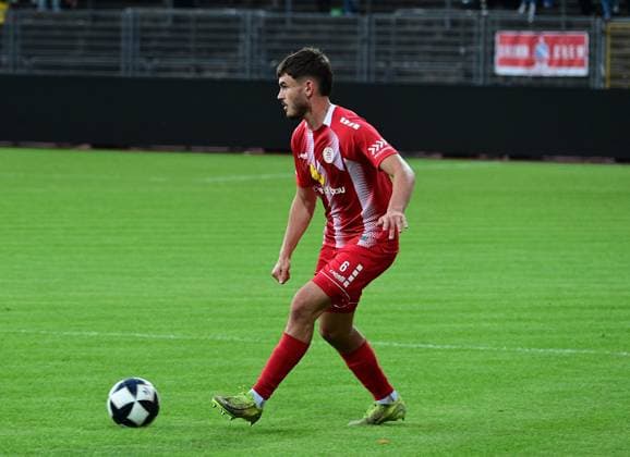 September 1, 2026 xkhx Kassel, Auestadion, Regionalliga Southwest, 2026–2027 Season, KSV Hessen Kassel vs. SV Eintracht Trier, Aaron Liesche Prieto 6, Hessen Kassel, Free Kick