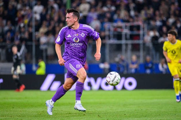 Fußball I Saison 2026-2027 I DFB-Pokal I 1. Runde I HEBC - Borussia Dortmund I 01.09.2026 Jorma Eggers (18, HEBC Hamburg) Hamburg Volksparkstadion Hamburg Deutschland *** Soccer 2026–2027 Season DFB Cup First Round HEBC vs. Borussia Dortmund September 1, 2026 Jorma Eggers 18, HEBC Hamburg, Hamburg Volksparkstadion, Hamburg, Germany Copyright: xLobecax xHenningxRohlfsx