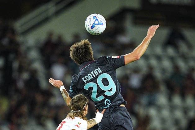 Torino s Niccolo Fortini jumps for the ball during Frecciarossa Italian Cup 2026 2027 soccer match between Torino and Monza at the at the Stadio Olimpico Grande Torino in Turin, north west Italy - Tuesday, September 01, 2026. - Soccer .  Copyright: xMarcoxAlpozzi LaPressex