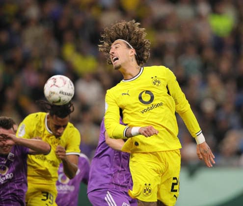 Foto : Kopfball beinahe Tor von Fabio SILVA ( Dortmund ) Fussball DFB Pokal , 1. Runde am Di. 01.09.2026 HEBC - Borussia Dortmund *** Photo: Fabio Silva s near-goal header—Dortmund Soccer, DFB Cup, 1st Round on Tue, Sept. 1, 2026, HEBC Borussia Dortmund