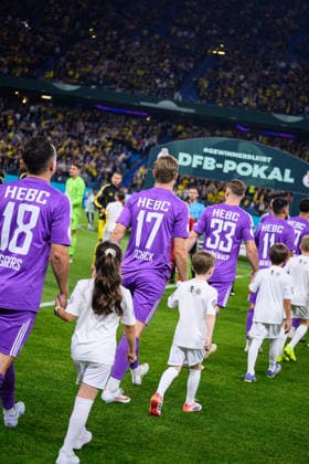Fußball I Saison 2026-2027 I DFB-Pokal I 1. Runde I HEBC - Borussia Dortmund I 01.09.2026 Robert Schick (17, HEBC Hamburg) Hamburg Volksparkstadion Hamburg Deutschland *** Soccer 2026–2027 Season DFB Cup First Round HEBC vs. Borussia Dortmund September 1, 2026 Robert Schick 17, HEBC Hamburg Volksparkstadion, Hamburg, Germany Copyright: xLobecax xHenningxRohlfsx