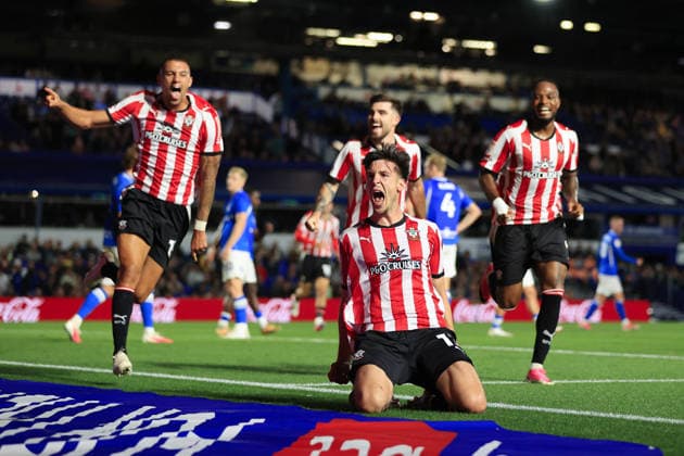 Fußball: Sky Bet Championship – Birmingham City gegen Southampton, 1. September 2026 Sky Bet Championship – Birmingham City gegen Southampton Keven Schlotterbeck von Southampton jubelt nach dem ersten Tor. Foto: Simon Stacpoole Abseits, Birmingham, Großbritannien  Copyright: xSimonxStacpoolexOffside