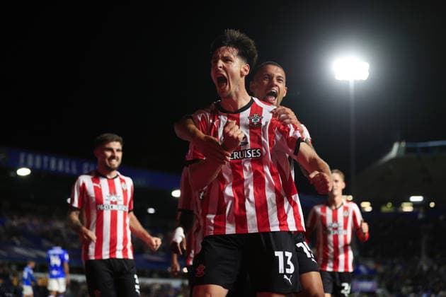 Fußball: Sky Bet Championship – Birmingham City gegen Southampton, 1. September 2026 Sky Bet Championship – Birmingham City gegen Southampton Keven Schlotterbeck von Southampton jubelt nach dem ersten Tor. Foto: Simon Stacpoole Abseits, Birmingham, Großbritannien  Copyright: xSimonxStacpoolexOffside