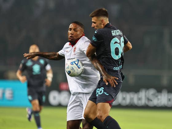 IPA88009021 - Michael Folorunsho plays in the 2026–2027 Coppa Italia match between Torino and Monza in Turin on Tuesday, September 1, 2026.  Copyright: xLorisxRoselli IPAxSportx xx 88009021
