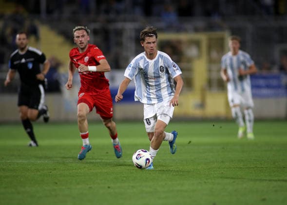 Soccer, Men s, Toto Cup, Quarterfinals, 2026–2027 Season, TSV 1860 Munich vs. TSV Buchbach, Grünwalder Stadium, Raphael Ott, TSV 1860 Munich on the attack with the ball
