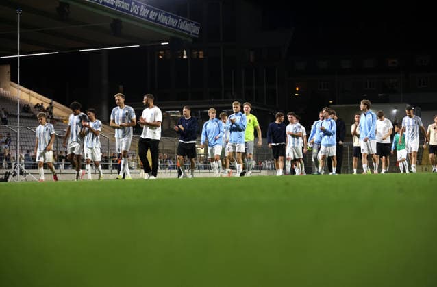 Soccer, Men s, Toto Cup, Quarterfinals, 2026–2027 Season, TSV 1860 Munich vs. TSV Buchbach at Grünwalder Stadium. The players of the TSV 1860 Munich team taking a lap of honor on the field after the game.