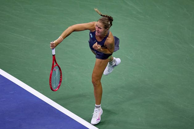 September 1, 2026, New York, New York, USA: ANASTASIA ZAKHAROVA serves during the 2026 US Open match against Osaka. Osaka won the first round match 7-6, 7-6. Tennis 2026: WTA, Tennis Damen US Open: Osaka 7:6 7:6 Zhakarova  - ZUMAs343 20260901_zsp_s343_029 Copyright: xMathiasxSchulzx
