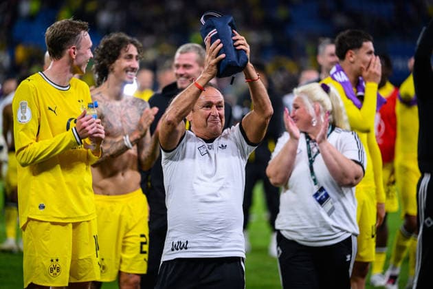 Fußball I Saison 2026-2027 I DFB-Pokal I 1. Runde I HEBC - Borussia Dortmund I 01.09.2026 Werner Wartenberger (Zeugwart, HEBC Hamburg) Hamburg Volksparkstadion Hamburg Deutschland *** Soccer I 2026–2027 Season I DFB Cup I First Round I HEBC vs. Borussia Dortmund I September 1, 2026 Werner Wartenberger, Equipment Manager, HEBC Hamburg, Hamburg Volksparkstadion, Hamburg, Germany Copyright: xLobecax xHenningxRohlfsx