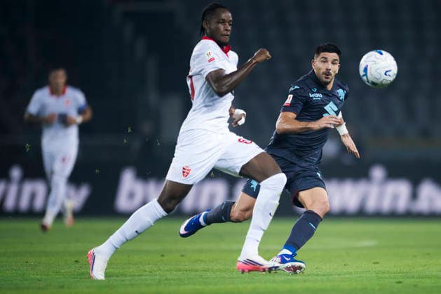 Torino FC v AC Monza - Coppa Italia Eddy Kouadio of AC Monza competes for the ball with Giovanni Simeone of Torino FC during the Coppa Italia football match between Torino FC and AC Monza. Turin Italy Copyright: xNicolòxCampox