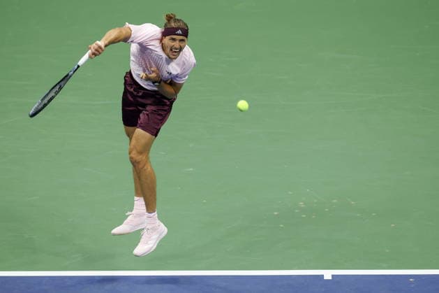 US Open tennis tournament - Day 3 Alexander Zverev of Germany in action against Lorenzo Sonego of Italy during their Men™s Singles round one match of the US Open Tennis Championships in Flushing Meadows, New York, USA, 01 September 2026. FLUSHING MEADOWS NEW YORK United States  Copyright: xBRIANxHIRSCHFELDx