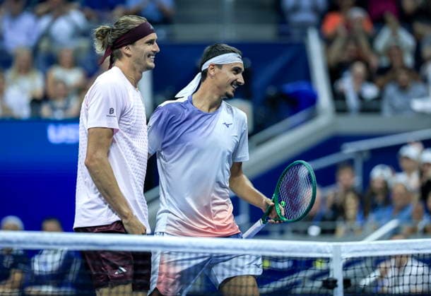 US Open tennis tournament - Day 3 Lorenzo Sonego of Italy (R) crosses the net to assist Alexander Zverev of Germany after a fall during the men s singles first round of the US Open Tennis Championships at the USTA Billie Jean King National Tennis Center in Flushing Meadows, New York, USA, 01 September 2026. The 2026 US Open tournament runs from 23 August to 13 September. FLUSHING MEADOWS NEW YORK United States  Copyright: xCRISTOBALxHERRERA-ULASHKEVICHx