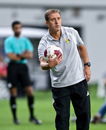 QATAR CUP 2026 SEMI-FINAL MATCH AL-SADD SC AND AL-GHARAFA SC Pedro Martins, head coach Al-Gharafa SC reacts during the Qatar Cup 2026 semi-final match between Al-Sadd SC and Al-Gharafa SC at Khalifa International Stadium in Doha, Qatar, on September 1, 2026. DOHA Qatar Copyright: xNOUSHADx