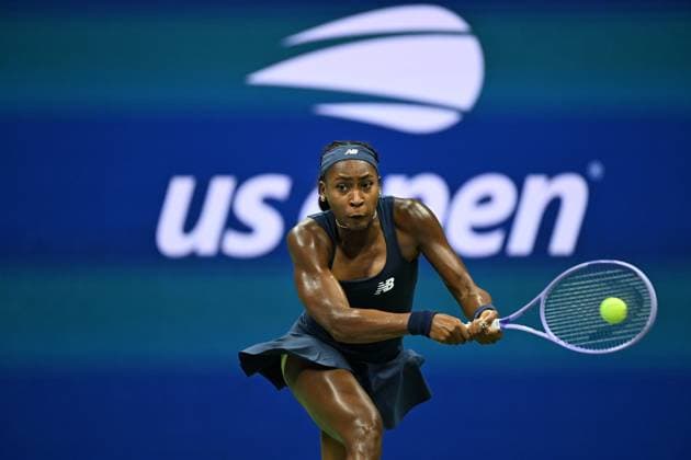 (260902) -- NEW YORK, Sept. 2, 2026 -- Coco Gauff of the United States hits a return during the women s singles first round match between Coco Gauff of the United States and Zeynep Sonmez of T¨¹rkiye at the 2026 US Open tennis championships in New York, the United States, Sept. 1, 2026. ) (SP)U.S.-NEW YORK-TENNIS-US OPEN-WOMEN S SINGLES LixRui 