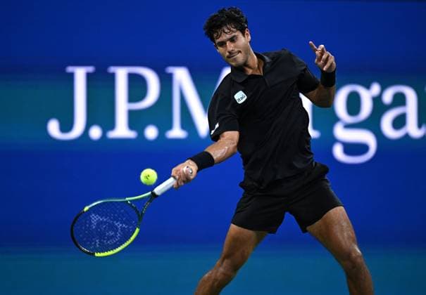 (260902) -- NEW YORK, Sept. 2, 2026 -- Adolfo Daniel Vallejo of Paraguay hits a return during the men s singles first round match against Gael Monfils of France at the 2026 US Open tennis championships in New York, the United States, Sept. 1, 2026. ) (SP)U.S.-NEW YORK-TENNIS-US OPEN-MEN S SINGLES LixRui 