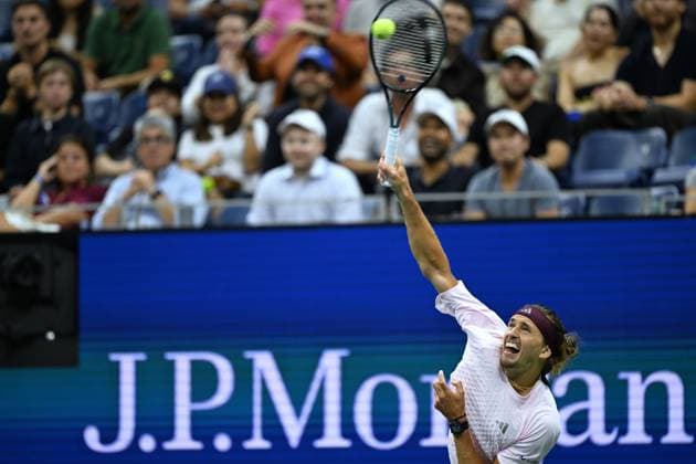 (260902) -- NEW, Sept. 2, 2026 -- Alexander Zverev of Germany serves during the men s singles first round match between Alexander Zverev of Germany and Lorenzo Sonego of Italy at the 2026 US Open tennis championships in New York, the United States, Sept. 2, 2026. ) (SP)U.S.-NEW YORK-TENNIS-US OPEN-MEN S SINGLES LixRui 