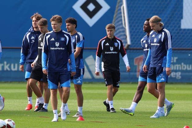 02.09.2026, xrekx, Fussball 1.Bundesliga, Hamburger SV - Training v.l. David Moller Wolfe (Hamburger SV) Hamburg *** September 2, 2026, xrekx, Soccer, Bundesliga 1, Hamburger SV Practice, left: David Moller Wolfe, Hamburger SV, Hamburg