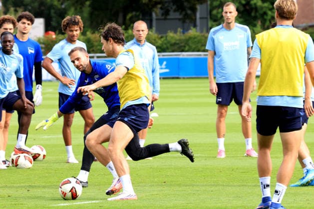 02.09.2026, DEU GER, Fussball , 2.Fussballbundesliga, Saison 2026 2027, Sportforum, Hertha BSC, Training Linus Jasper Gechter ( Hertha BSC Berlin 44 ), Marius Gersbeck ( Hertha BSC Berlin 35 ) 2. Liga: DFB DFL regulations prohibit any use of photographs as image sequences and or quasi-video) Berlin Sportforum Berlin Deutschland *** September 2, 2026, DEU GER, Soccer, 2. Bundesliga, 2026–2027 season, Sportforum, Hertha BSC, Training: Linus Jasper Gechter (Hertha BSC Berlin 44), Marius Gersbeck (Hertha BSC Berlin 35), 2. Bundesliga. DFB and DFL regulations prohibit any use of photographs as image sequences and or quasi-video. Berlin Sportforum, Berlin, Germany Copyright: xNordphotox xEnglerx