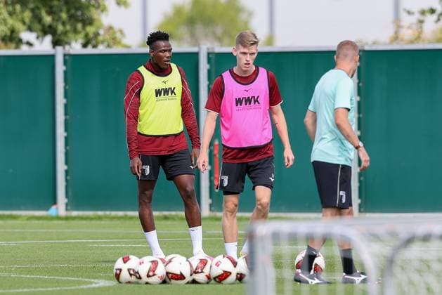 Juma Bah 35 (FC Augsburg), Anton Kade 30 (FC Augsburg), Training FC Augsburg, Fussball, 1. Bundesliga, Saison 2026 27, 02.09.2026 Augsburg Bayern Deutschland *** Juma Bah, 35, FC Augsburg; Anton Kade, 30, FC Augsburg; FC Augsburg training; soccer; Bundesliga 1; 2026–27 season; February 9, 2026; Augsburg, Bavaria, Germany Copyright: xkolbert-press ChristianxKolbertx