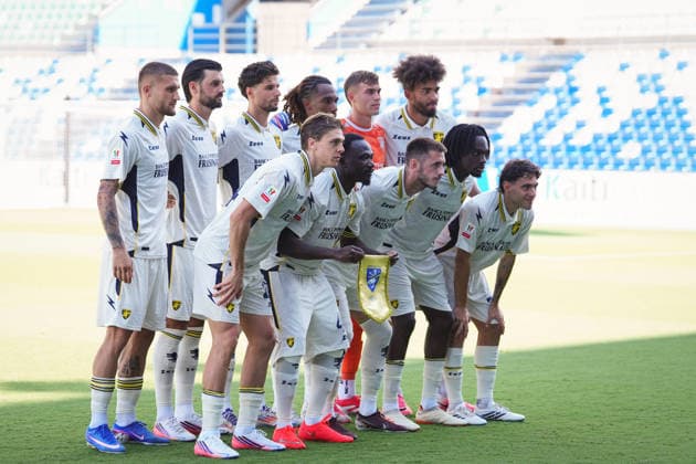Team Frosinone during the Round of 16 of Frecciarossa Italian Cup 2026 2027 match between Sassuolo and Frosinone at Mapei Stadium Cittˆ del Tricolore - Soccer - Reggio Emilia, Italy - Wednesday September 2, 2026  Copyright: xMassimoxPaolone LaPressex