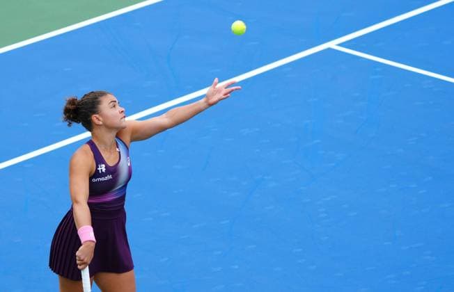 Jasmine Paolini in second round action 2026 US Open, Day Four, USTA Billie Jean King National Tennis Center, New York, USA - 02 Sep 2026New York USTA Billie Jean King National T New York (NY) United States of America EDITORIAL USE ONLY No use with unauthorised audio, video, data, fixture lists, club league logos or live services. Online in-match use limited to 120 images, no video emulation. No use in betting, games or single club league player publications. Copyright: xJavierxGarcia Shutterstockx 17124553b