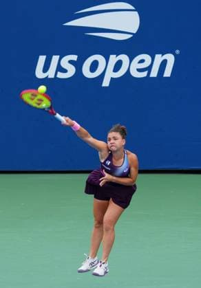Jasmine Paolini in second round action 2026 US Open, Day Four, USTA Billie Jean King National Tennis Center, New York, USA - 02 Sep 2026New York USTA Billie Jean King National T New York (NY) United States of America EDITORIAL USE ONLY No use with unauthorised audio, video, data, fixture lists, club league logos or live services. Online in-match use limited to 120 images, no video emulation. No use in betting, games or single club league player publications. Copyright: xJavierxGarcia Shutterstockx 17124553o