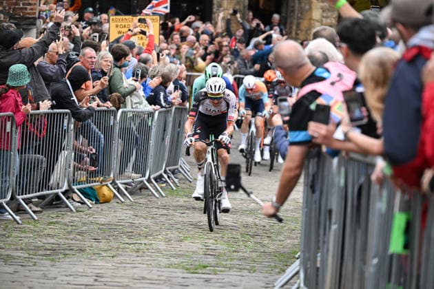 2026 Lloyds Tour of Britain Men Picture by Zac Williams SWpix.com - 02 09 2026 - Cycling - UCI ProSeries - 2026 Lloyds Tour of Britain Men - Stage 1: Lincoln to Lincoln (182.5km) - (?) (UAE Team Emirates XRG) Cycling Copyright: x xSWpix.comx(t axPhotographyxHubxLtd)xZacxWilliams SWpix.comx SWP-3030-21881