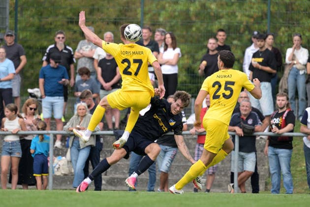 Maurice Dreher (TSV Ehningen), No. 11, in a tackle with Loris Maier (SG Sonnenhof Großaspach), No. 27, and Arbnor Nuraj (SG Sonnenhof Großaspach), No. 25; TSV Ehningen vs. SG Sonnenhof Großaspach, soccer, DB Regio wfv Cup Round of 16, 2026–2027 season, September 2, 2026, TSV Ehningen vs. SG Sonnenhof Großaspach, soccer, DB Regio wfv Cup Round of 16, 2026–2027 season, September 2, 2026, Ehningen Copyright: xEibner-Pressefotox EP_TBR