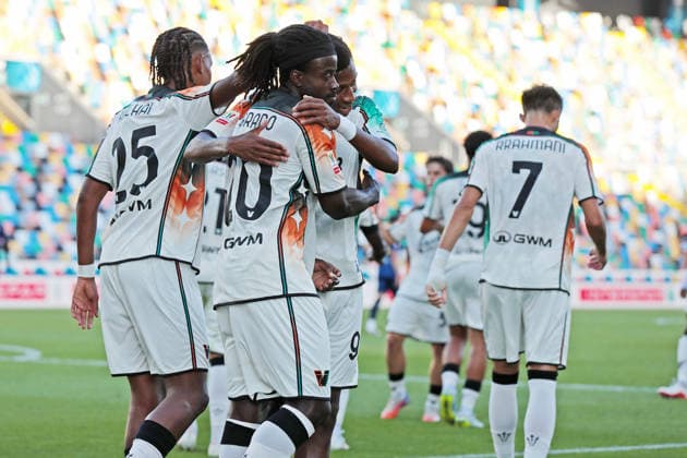 Venezia s richie sagrado celebrates after scoring the 0-1 goal for his team during the Coppa Italia soccer match between Udinese and Venezia at the Friuli Stadium in Udine, north east Italy - September 02, 2026. - Soccer  Copyright: xAndreaxBressanutti LaPressex