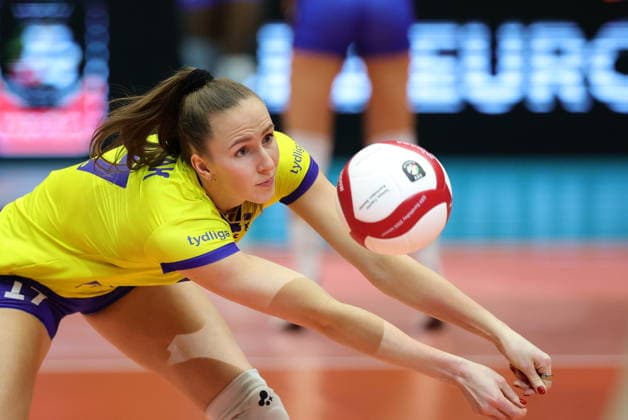 BRNO, CZECH REPUBLIC 20260902 Sweden’s Anna Haak warms up before the quarterfinal match of the Women’s Volleyball European Championship between Italy and Sweden in Brno, Czech Republic BRNO CZECH REPUBLIC x9200x  Copyright: xAdamxIhse TTx EURO VOLLEYBALL CHAMPIONSHIP 2026 ITALY-SWEDEN