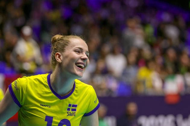 BRNO, CZECH REPUBLIC 20260902 Sweden s Isabelle Haak warms up before the quarterfinal match of the Women s Volleyball European Championship between Italy and Sweden in Brno, Czech Republic BRNO CZECH REPUBLIC x9200x  Copyright: xAdamxIhse TTx EURO VOLLEYBALL CHAMPIONSHIP 2026 ITALY-SWEDEN