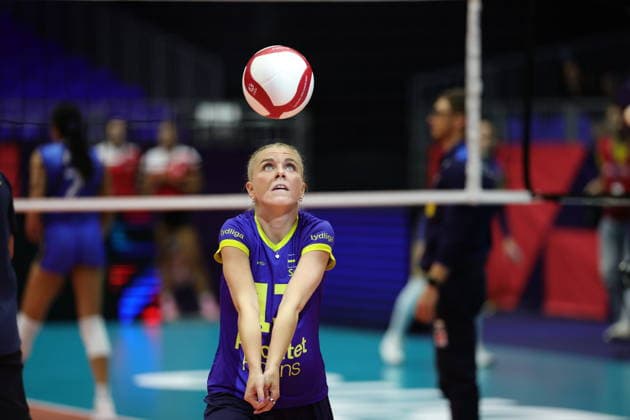 BRNO, CZECH REPUBLIC 20260902 Sweden s Filippa Brink warms up ahead of the quarterfinal match in the Women s European Volleyball Championship between Italy and Sweden in Brno, Czech Republic BRNO CZECH REPUBLIC x9200x  Copyright: xAdamxIhse TTx VOLLEYBOLL-EM 2026 ITALIEN-SVERIGE