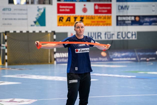 HSG Blomberg Lippe GER vs. TuS Metzingen GER, Handball, Women s Handball Bundesliga 1, Matchday 2, 2026–2027 Season, Blomberg, September 2, 2026: Maxi Muehlner of HSG Blomberg Lippe, 10, warming up at the Blomberg Synflex Arena on Ulmenallee, Germany