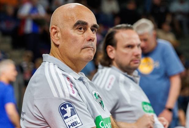 September 2, 2026 Handball 1st Bundesliga OPEL HBL 2026–2027 Season, Matchday 2: HC Erlangen (Nuremberg Metropolitan Region) vs. HCE TSV Hannover Burgdorf, Die Recken Women s Team, xdaxmax, Juan Carlos Pastor Gomez (Coach, TSV Hannover Burgdorf), Nikolas Katsigiannis, Goalkeeper, Coach of TSV Hannover Burgdorf, deep in thought
