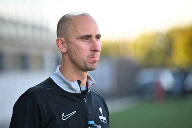 FK Csikszereda and Breidablik, UEFA Women™s Europa Cup Breidablik coach Ian Jeffs reacts before UEFA Women s Europa Cup 2026 2027 First qualifying round game between FK Csikszereda and Breidablik on 02 September 2026, Municipal Stadium in Miercurea Ciuc - Romania. Alex Nicodim Imago Images Copyright: xx