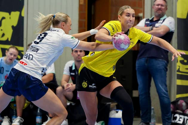 Fanny Elovson of Sport Union Neckarsulm and Dana Bleckmann of Borussia Dortmund battle for the ball during the Alsco Women’s Handball Bundesliga match between Borussia Dortmund and Sport Union Neckarsulm at the Wellinghofen Sports Hall on September 2, 2026, in Dortmund, Germany. Photo by Marco Steinbrenner, DeFodi Images. Fanny Elovson of Sport Union Neckarsulm and Dana Bleckmann of Borussia Dortmund battle for the ball during the Alsco Women’s Handball Bundesliga match between Borussia Dortmund and Sport Union Neckarsulm at Sporthalle Wellinghofen on September 2, 2026 in Dortmund, Germany Photo by Marco Steinbrenner, DeFodi Images Photo by Marco Steinbrenner, DeFodi Images