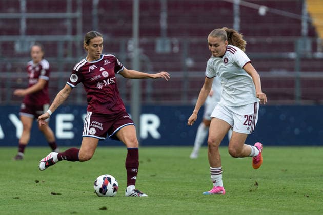 GENEVA, SWITZERLAND - SEPTEMBER 2 : Laia Ballesté of Servette passes the ball during the UEFA Women s Champions League between Servette FC Chenois Féminin and AC Sparta Praha at Stade de Genève in Geneva, Switzerland. Copyright: xCarlaxBoticax xSPPx Sportspressphoto_SPR222192