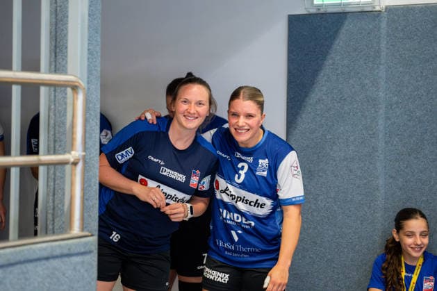 HSG Blomberg Lippe (GER) vs. TuS Metzingen (GER), Handball, Women s Handball Bundesliga Division 1, Matchday 2, 2026–2027 Season, Blomberg, September 2, 2026: Melanie Veith (HSG Blomberg Lippe, No. 16) and Laura Rueffieux (HSG Blomberg Lippe, No. 03) at the Blomberg Synflex Arena on Ulmenallee, Germany