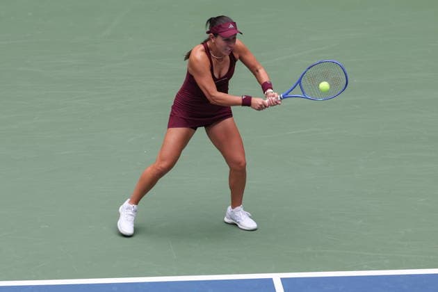 US Open tennis tournament - Day 4 Jessica Pegula of the US in action against Sofia Kenin of the US during the Women™s Singles second round match of the US Open Tennis Championships in Flushing Meadows, New York, USA, 02 September 2026. FLUSHING MEADOWS NEW YORK United States  Copyright: xBRIANxHIRSCHFELDx