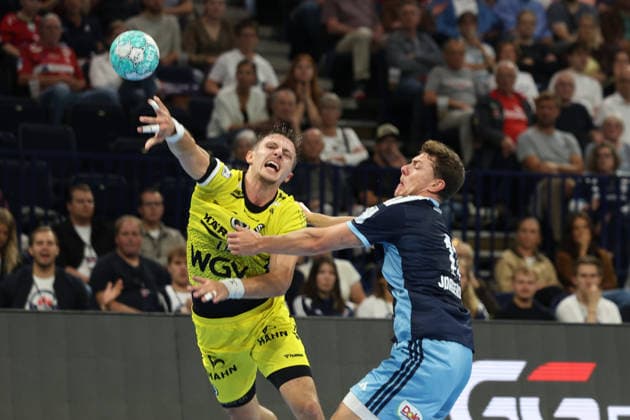 Handball I Men I 2026–2027 Season I Bundesliga I Matchday 2 I Handball Club Hamburg vs. TVB Stuttgart I September 2, 2026 Simone Mengon 15, TVB Stuttgart Nicolaj Jorgensen 11, Handball Club Hamburg, Hamburg Barclaycard Arena, Hamburg, Germany Copyright: xLobeca RalfxHomburgx