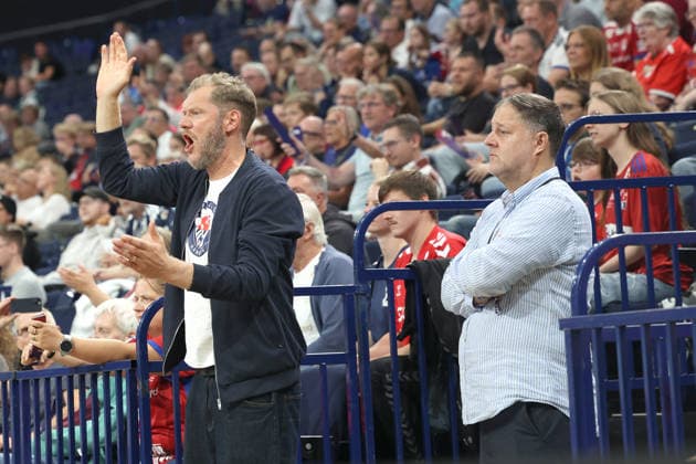 Handball, Opel Handball Bundesliga 2026–2027, Handball Sport Verein Hamburg vs. TVB Stuttgart, Sports Director Johannes Bitter (Hamburg), Philipp J. Müller, Partner and Member of the Supervisory Board, Barclays Arena Hamburg