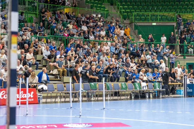 Fans are looking forward to the home game between BHC Bergischer HC and SG Flensburg Handewitt, handball, Opel HBL, Matchday 2, 2026–2027 season, September 2, 2026: Bergischer HC vs. SG Flensburg Handewitt, handball, Opel HBL, Matchday 2, 2026–2027 season, September 2, 2026, Wuppertal Copyright: xEibner-Pressefoto ThomasxHaeslerx EP_THR