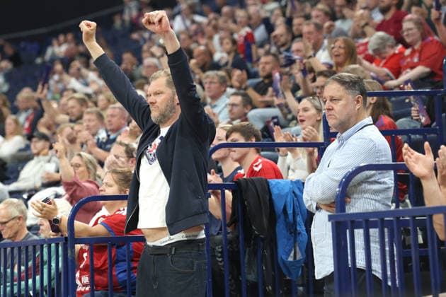 Handball Opel Handball Bundesliga 2026–2027 Handball Sport Verein Hamburg vs. TVB Stuttgart Sports Director Johannes Bitter, Hamburg; Philipp J. Müller, Shareholder and Member of the Supervisory Board, Barclays Arena Hamburg