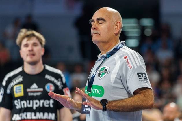 September 2, 2026 Handball 1st Bundesliga OPEL HBL 2026–2027 Season, Matchday 2: HC Erlangen (Nuremberg Metropolitan Region) vs. HCE TSV Hannover Burgdorf, Die Recken (Women’s Team), xdaxmax, Juan Carlos Pastor Gomez, coach of TSV Hannover Burgdorf, gestures calmlycalmly, disappointed; disappointment