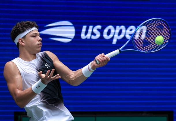 US Open tennis tournament - Day 4 Ben Shelton of USA in action against Hubert Hurkacz of Poland during the Men s Singles second round match of the US Open Tennis Championships in Flushing Meadows, New York, USA, 02 September 2026. FLUSHING MEADOWS NEW YORK United States  Copyright: xCRISTOBALxHERRERA-ULASHKEVICHx
