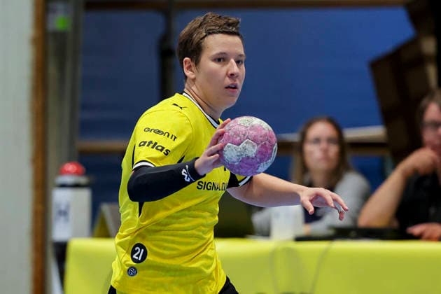 Alina Grijseels of Borussia Dortmund controls the ball during the Alsco Women s Handball Bundesliga match between Borussia Dortmund and Sport Union Neckarsulm, Sporthalle Wellinghofen on September 2, 2026, in Dortmund, Germany. Photo by Marco Steinbrenner, DeFodi Images. Alina Grijseels of Borussia Dortmund controls the ball during the Alsco Handball Bundesliga Frauen match between Borussia Dortmund and Sport Union Neckarsulm at Sporthalle Wellinghofen on September 2, 2026 in Dortmund, Germany. Photo by Marco Steinbrenner, DeFodi Images. Photo by Marco Steinbrenner, DeFodi Images