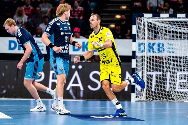 September 2, 2026, xdobgx, Opel HBL Handball, Handball Club Hamburg vs. TVB Stuttgart, l Einar Olafsson, Handball Club Hamburg, 23, Martin Hovde, Handball Club Hamburg, 81, Kai Häfner, TVB Stuttgart, 34, cheering, goal celebration, cheering for the goal, celebrate the goal, celebration, Hamburg
