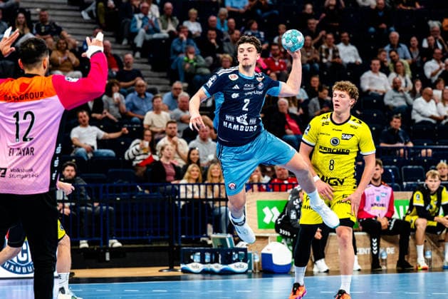 September 2, 2026, xdobgx, Opel HBL Handball, Handball Club Hamburg vs. TVB Stuttgart, l Mohamed El Tayar (TVB Stuttgart), 12, Toma Gadza (Handball Club Hamburg), 2 taking a shot, in action, shooting at Hamburg